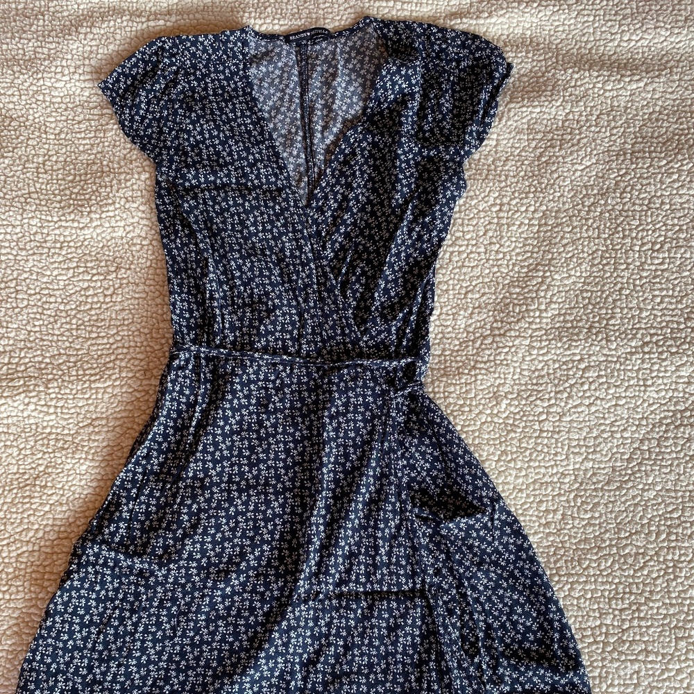 Brandy Melville, Wrap around dress, Size 2